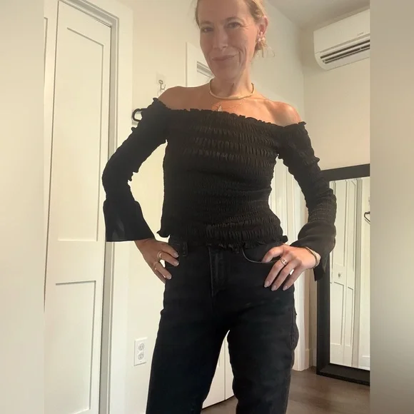 FRAME Smocked Off Shoulder Top in Black Size XS - Picture 5 of 16
